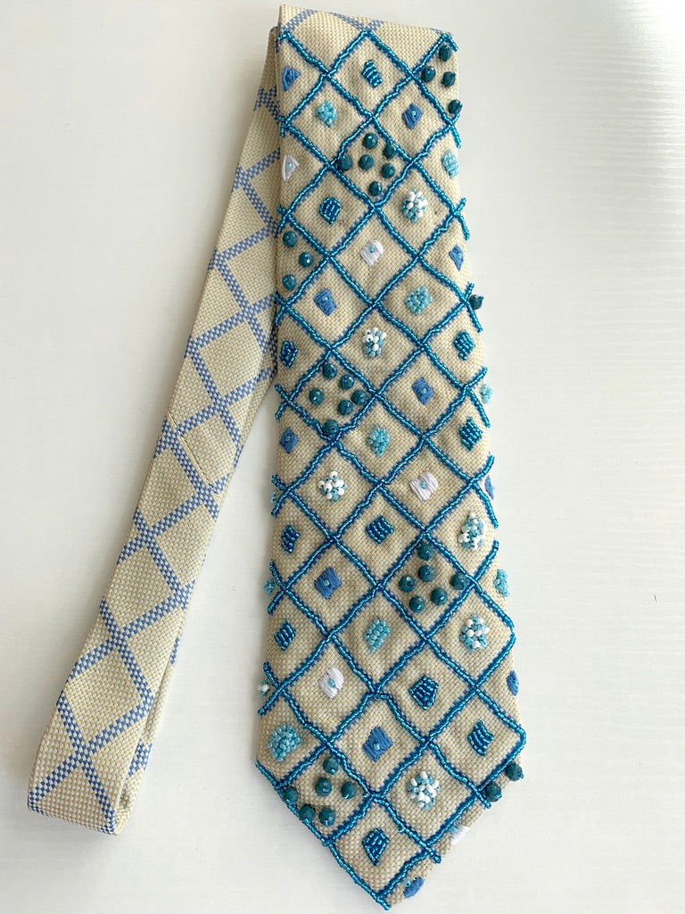 BEADED TIE