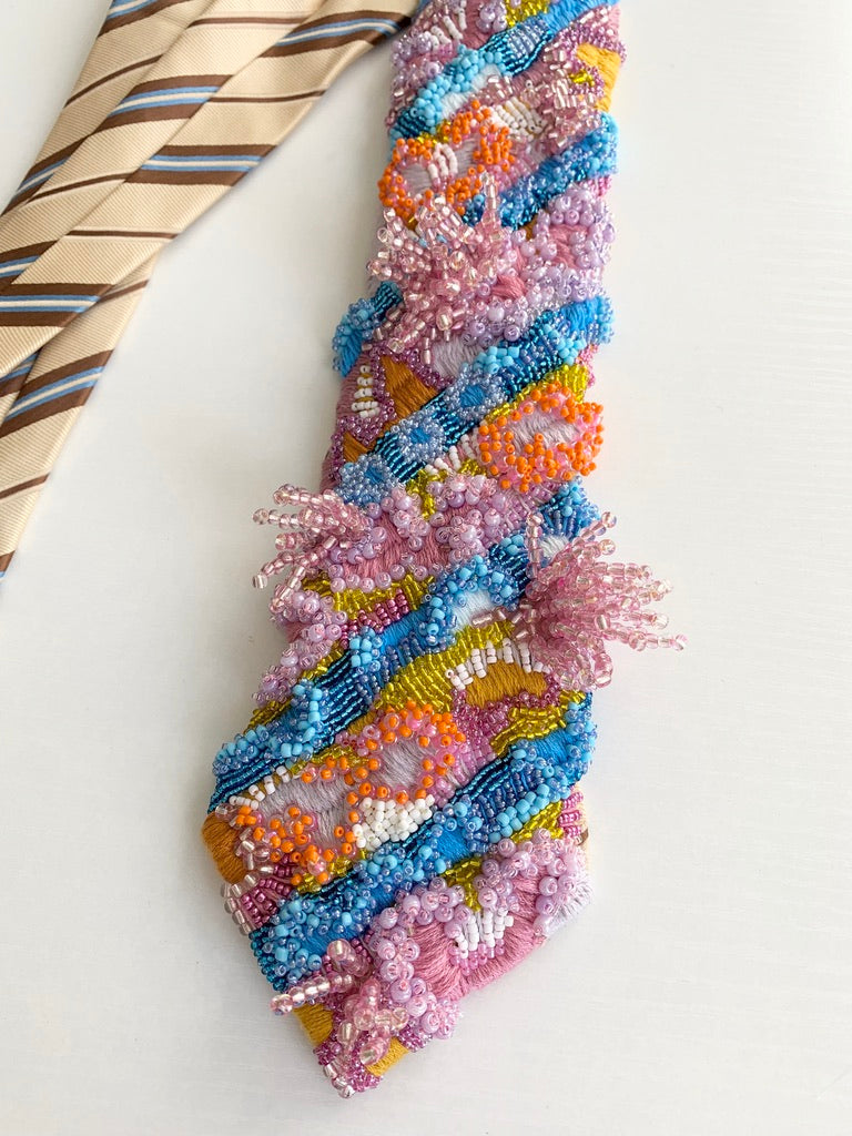 BEADED TIE